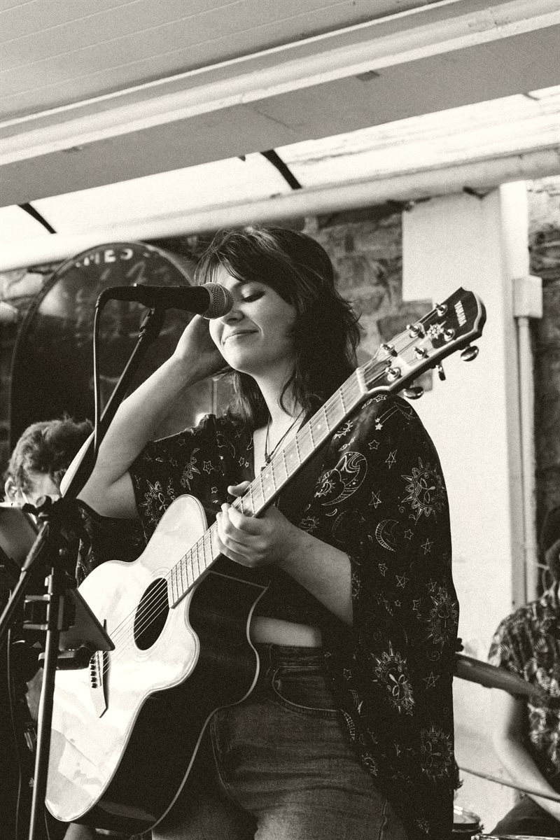 Katy Hallauer — recording artist and instrumentalist at iDO